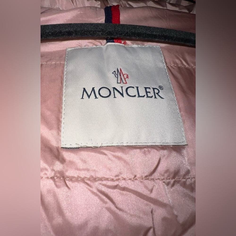 Moncler Cormoran Down Pink and Gold Women’s Jacket - Picture 5 of 16